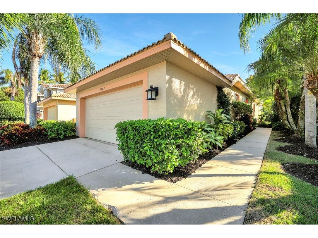 6679 Castlelawn Place #16 Naples FL 34113 225083430 image4
