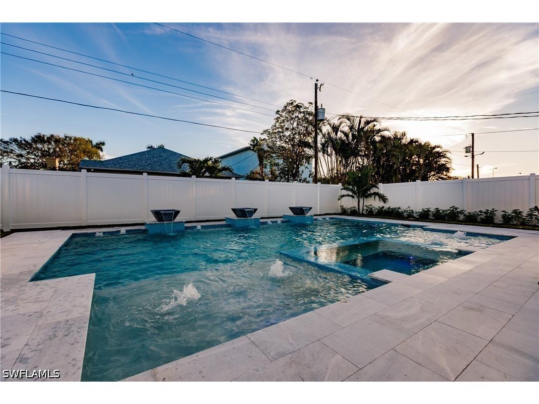 668 104th Avenue N Naples FL 34108 226015487 image10