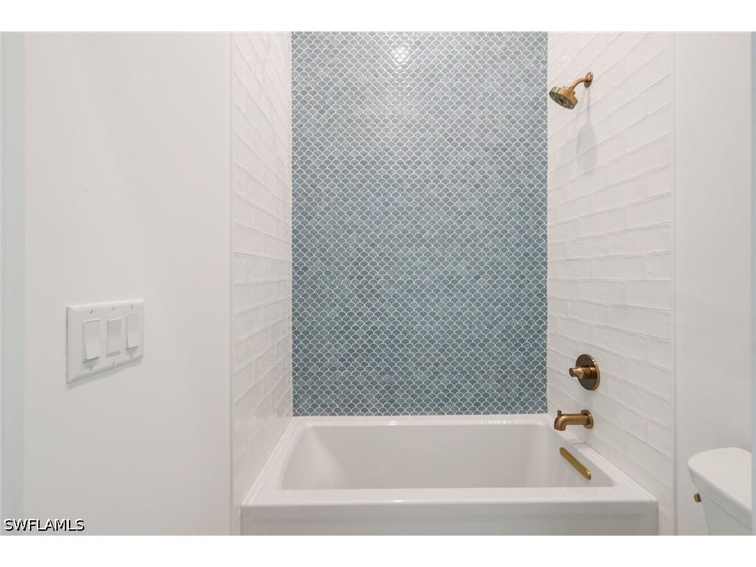 668 93rd Avenue N Naples FL 34108 226004232 image24