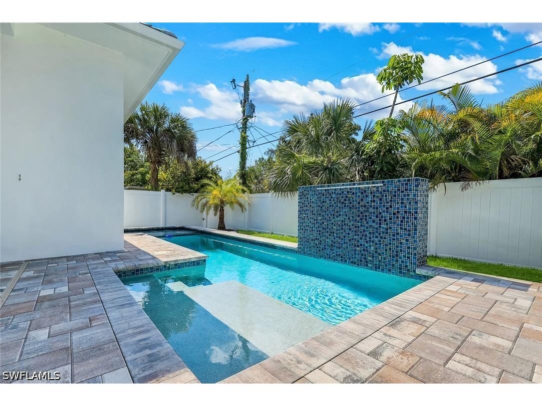 668 93rd Avenue N Naples FL 34108 226004232 image31