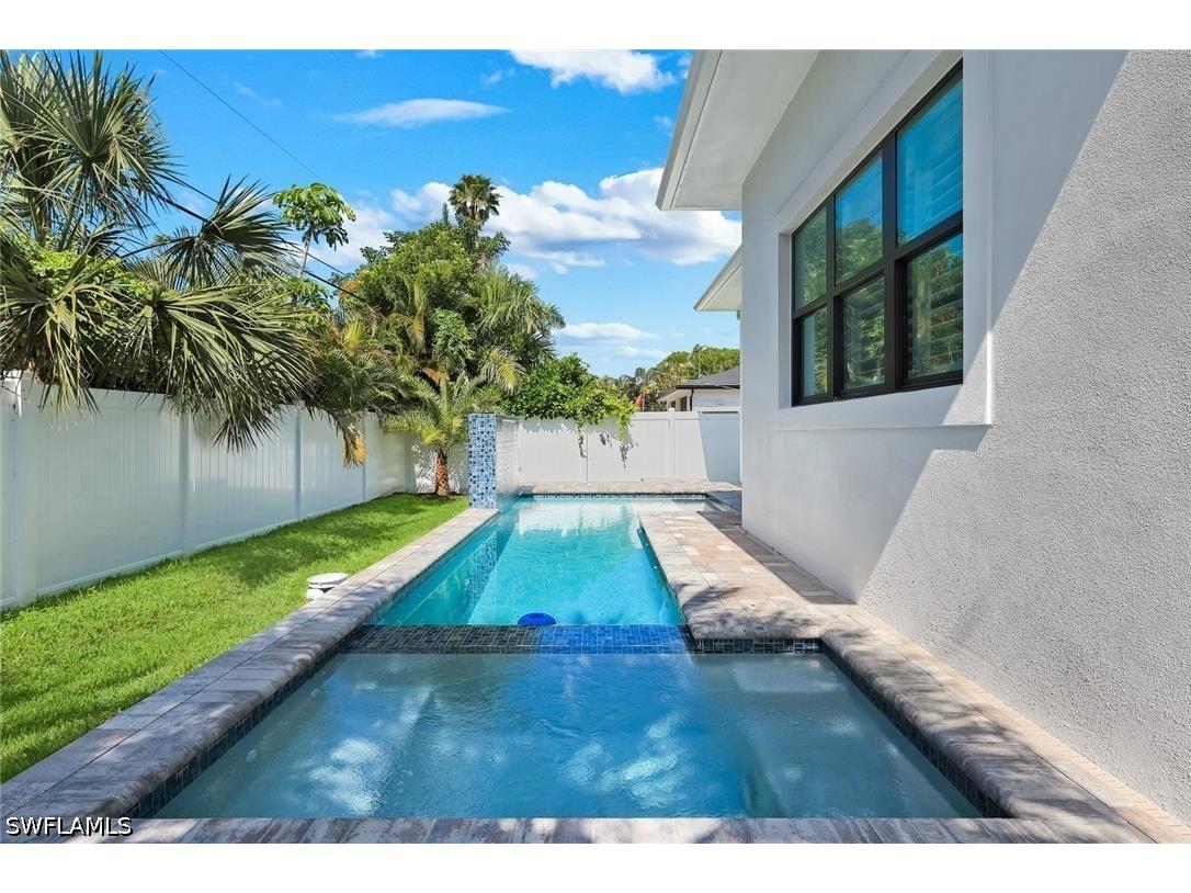 668 93rd Avenue N Naples FL 34108 226004232 image34