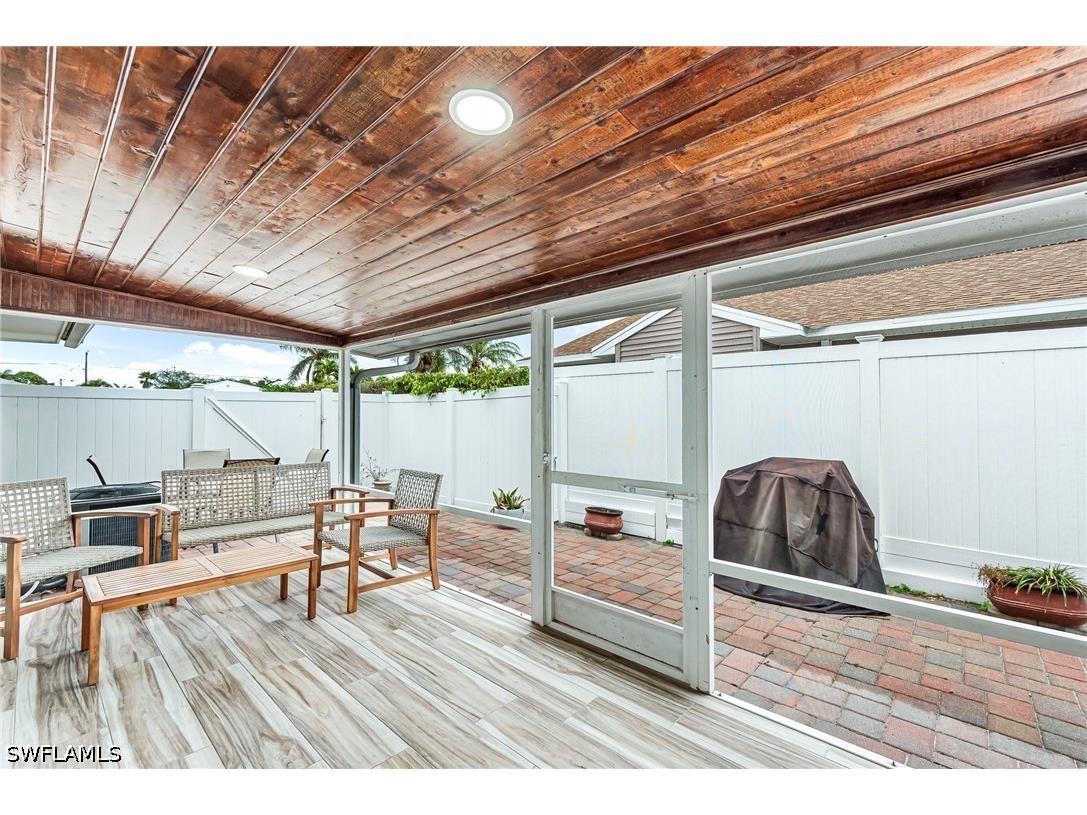 668 97th Avenue N Naples FL 34108 226021990 image14