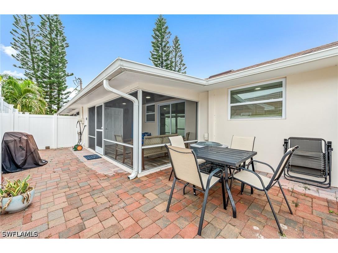 668 97th Avenue N Naples FL 34108 226021990 image16