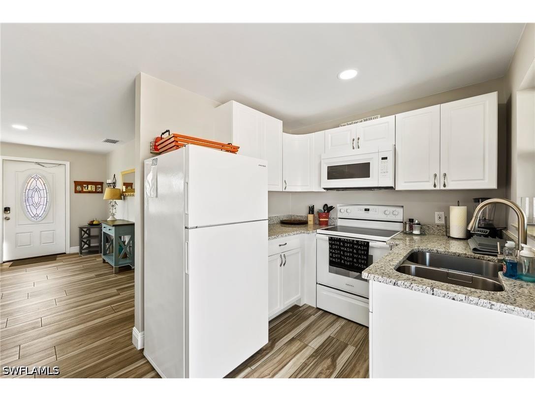 668 97th Avenue N Naples FL 34108 226021990 image25