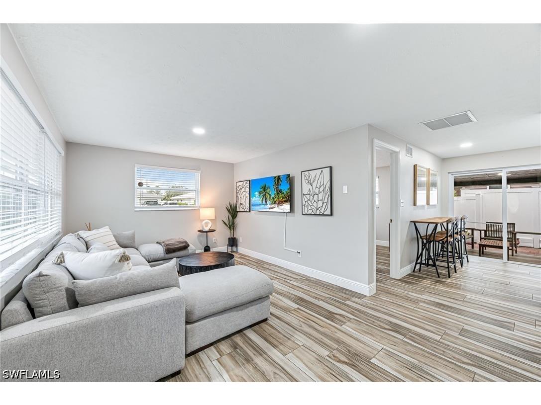 668 97th Avenue N Naples FL 34108 226021990 image3