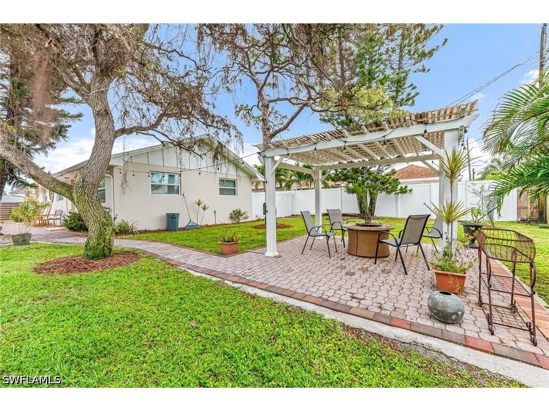 668 97th Avenue N Naples FL 34108 226021990 image44