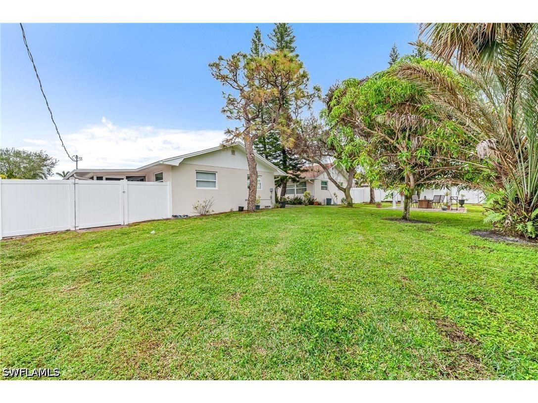 668 97th Avenue N Naples FL 34108 226021990 image45