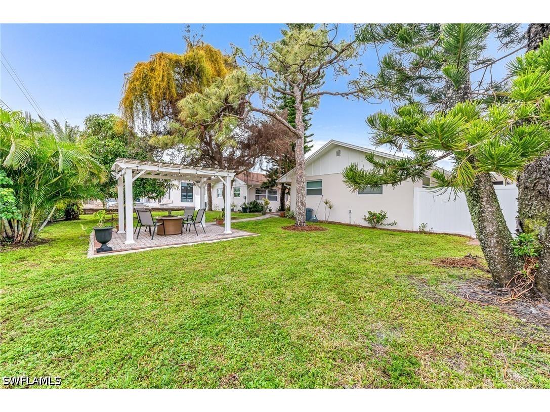 668 97th Avenue N Naples FL 34108 226021990 image46