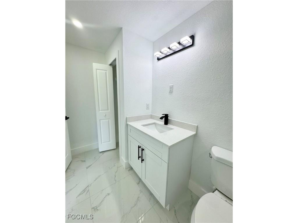 668 Chemstrand Street E Lehigh Acres FL 33974 2025013395 image4