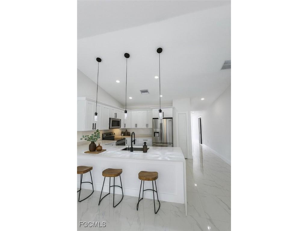 668 Chemstrand Street E Lehigh Acres FL 33974 2025013395 image6