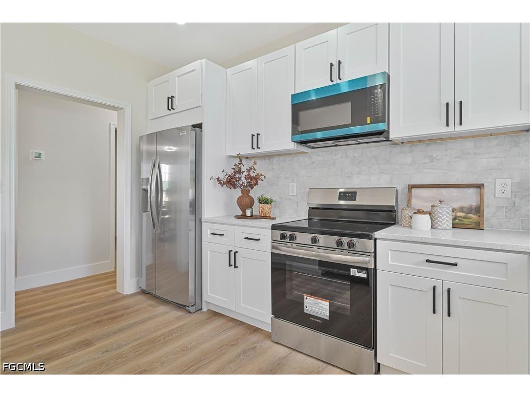 668 Kingsbury Street E Lehigh Acres FL 33974 2026016907 image9