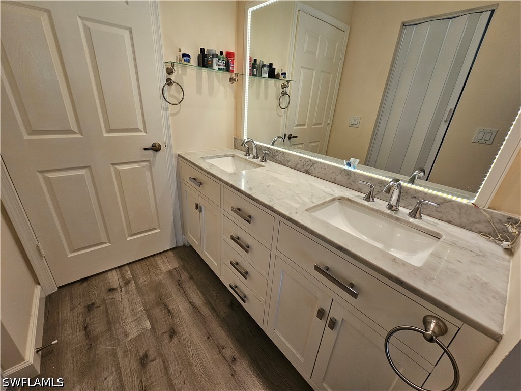 668 Mardel Court #807 Naples FL 34104 226014410 image28