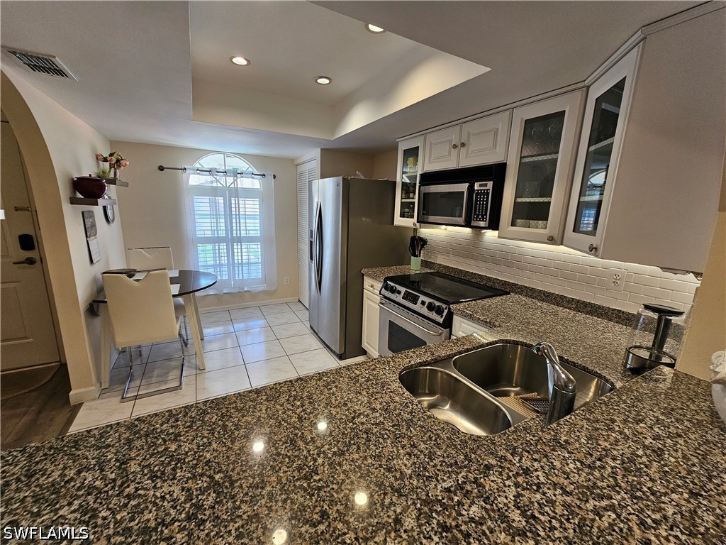 668 Mardel Court #807 Naples FL 34104 226014410 image33