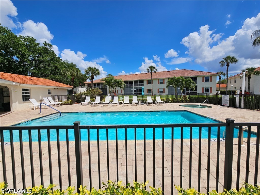 668 Mardel Court #807 Naples FL 34104 226014410 image4