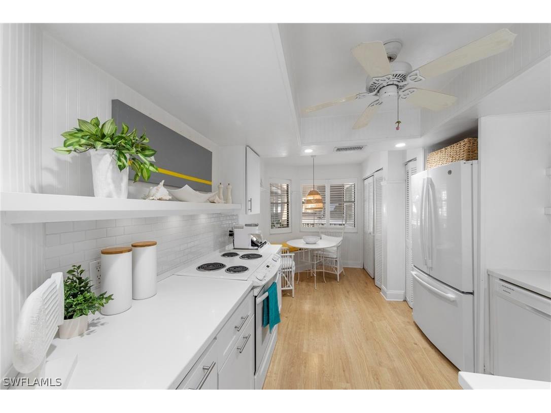 668 Wiggins Bay Drive #B25 Naples FL 34110 226007389 image15
