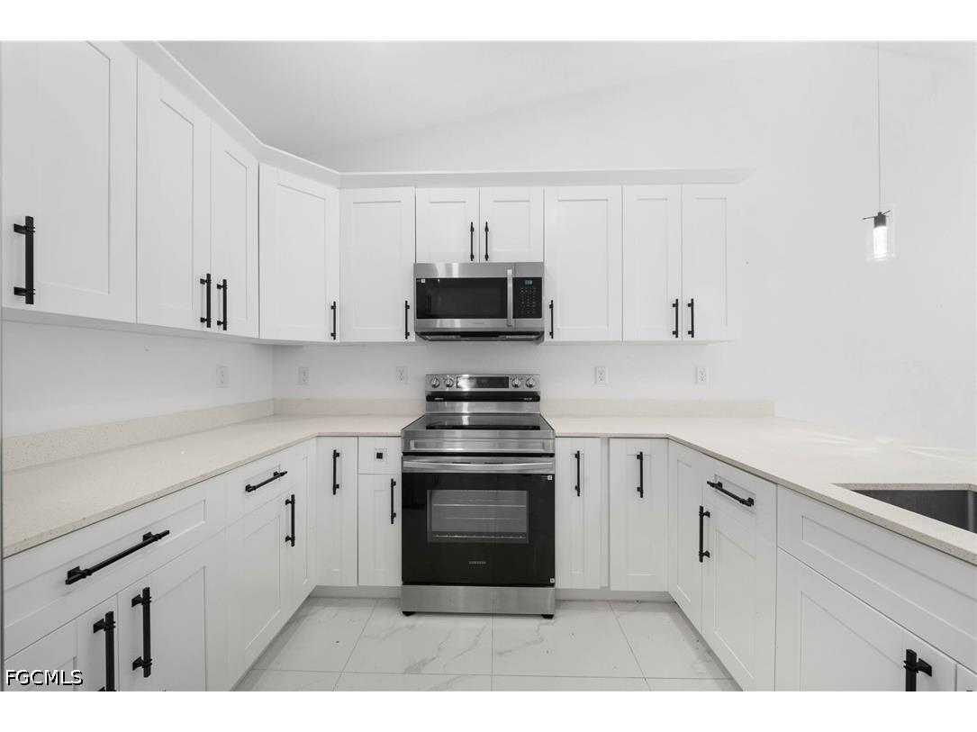 668 Chemstrand Street E Lehigh Acres FL 33974 2026029844 image4