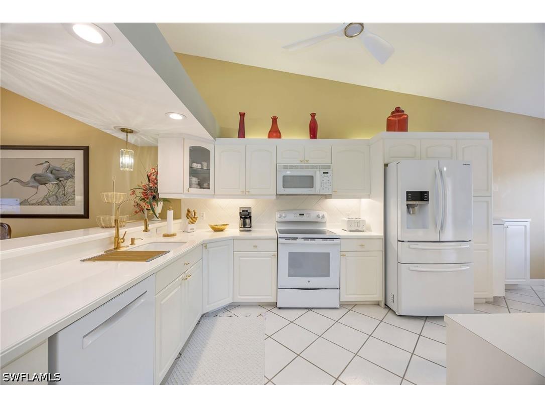 6680 Beach Resort Drive #1206 Naples FL 34114 226015607 image5