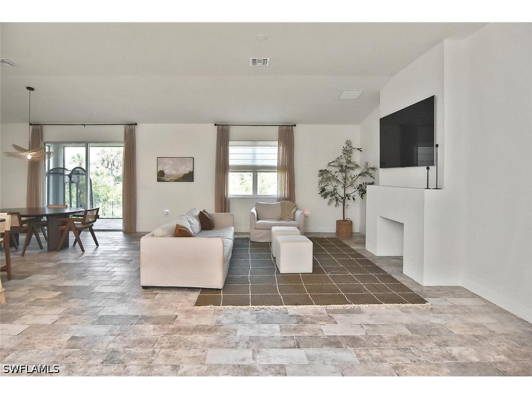 6688 Estero Bay Drive Fort Myers FL 33908 226017400 image4