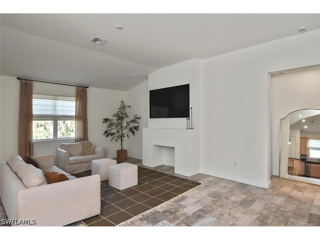 6688 Estero Bay Drive Fort Myers FL 33908 226017400 image5