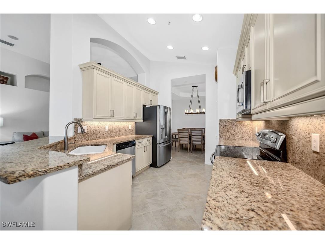 6689 Alden Woods Circle #201 Naples FL 34113 225083274 image2