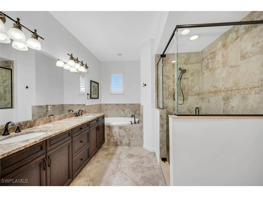 6689 Alden Woods Circle #201 Naples FL 34113 225083274 image21