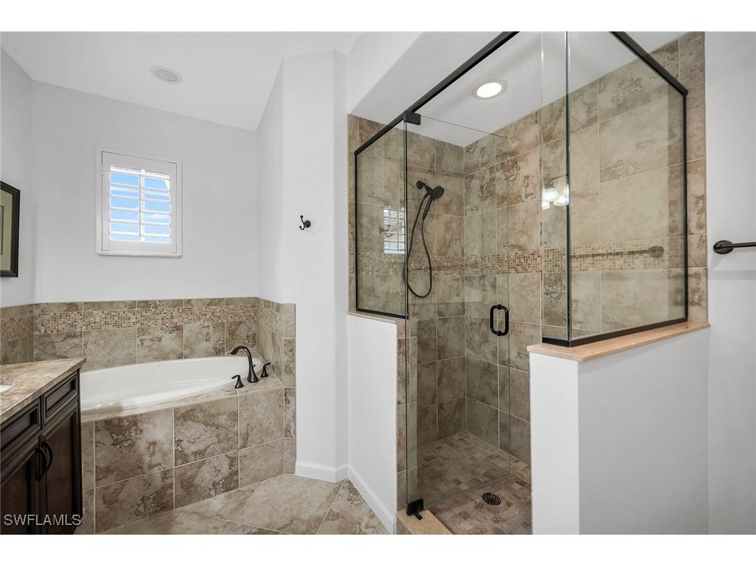 6689 Alden Woods Circle #201 Naples FL 34113 225083274 image22