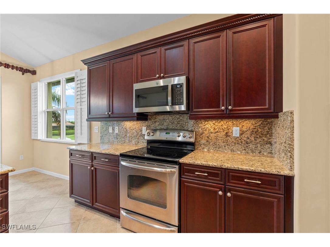 6689 Alden Woods Circle #202 Naples FL 34113 226002622 image10