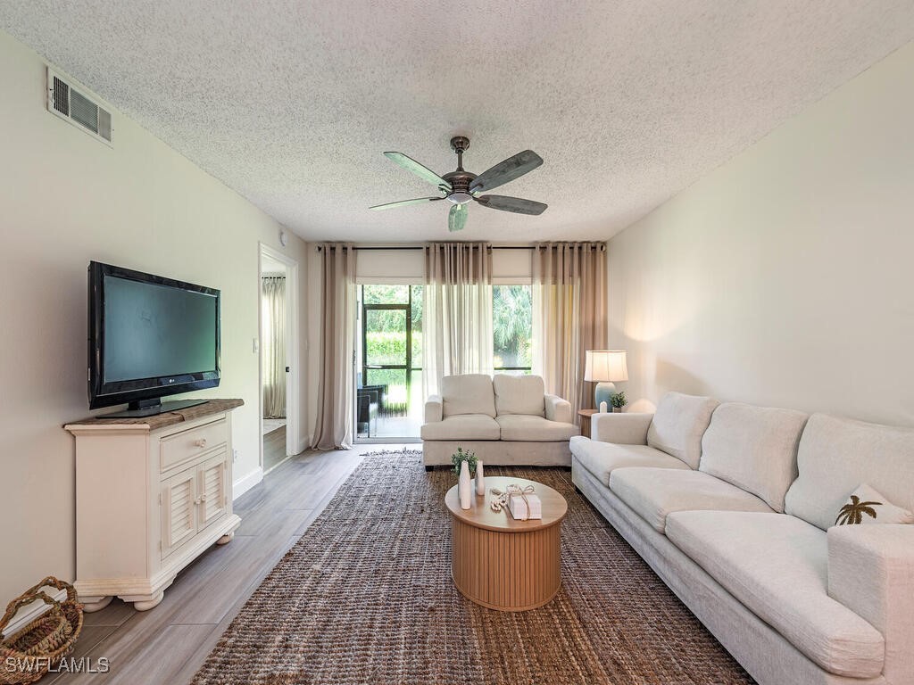 669 Squire Circle #101 Naples FL 34104 224001280 image1