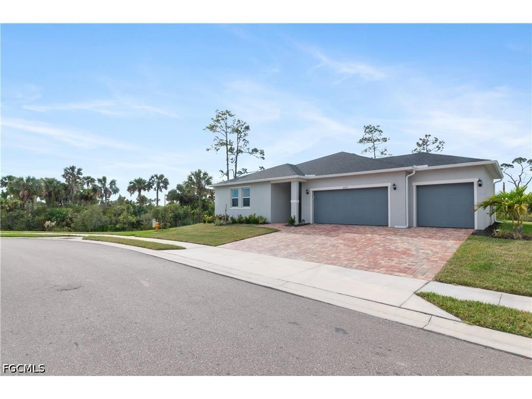 6692 Estero Bay Drive Fort Myers FL 33908 2026016989 image32