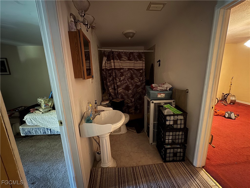 67 E Mariana Avenue North Fort Myers FL 33917 2025024841 image10