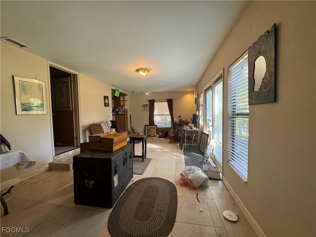 67 E Mariana Avenue North Fort Myers FL 33917 2025024841 image18