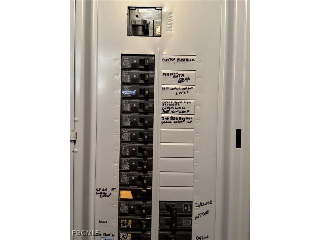 67 E Mariana Avenue North Fort Myers FL 33917 2025024841 image23