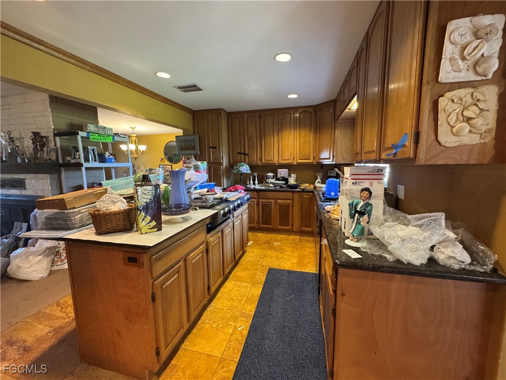 67 E Mariana Avenue North Fort Myers FL 33917 2025024841 image7