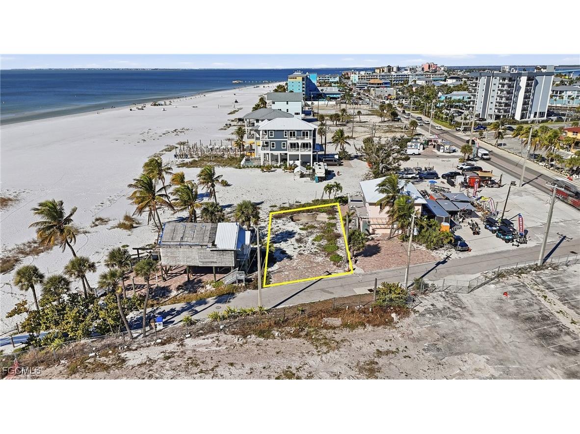67 Miramar Street Fort Myers Beach FL 33931 2026002686 image1