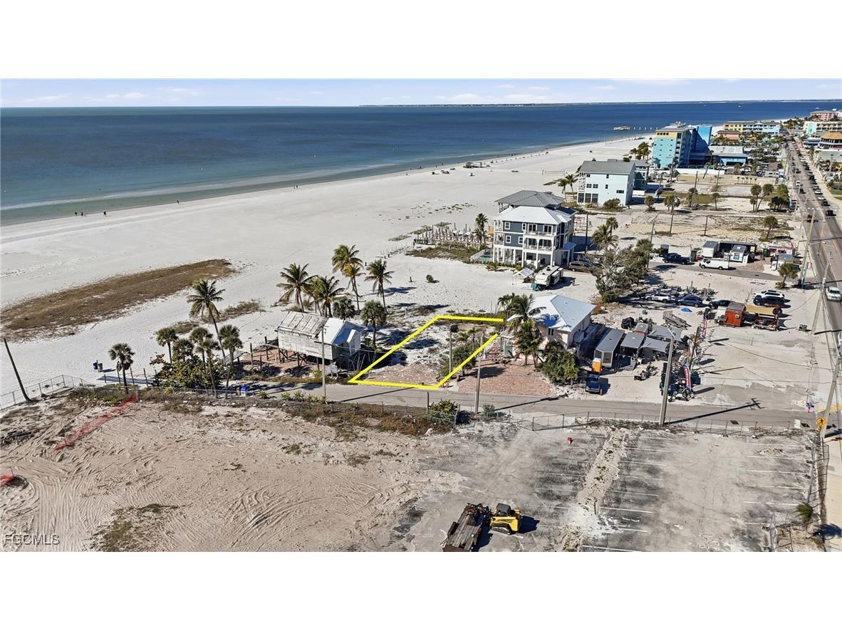 67 Miramar Street Fort Myers Beach FL 33931 2026002686 image4