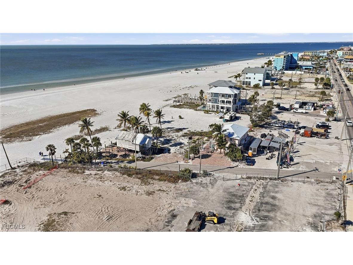 67 Miramar Street Fort Myers Beach FL 33931 2026002686 image5