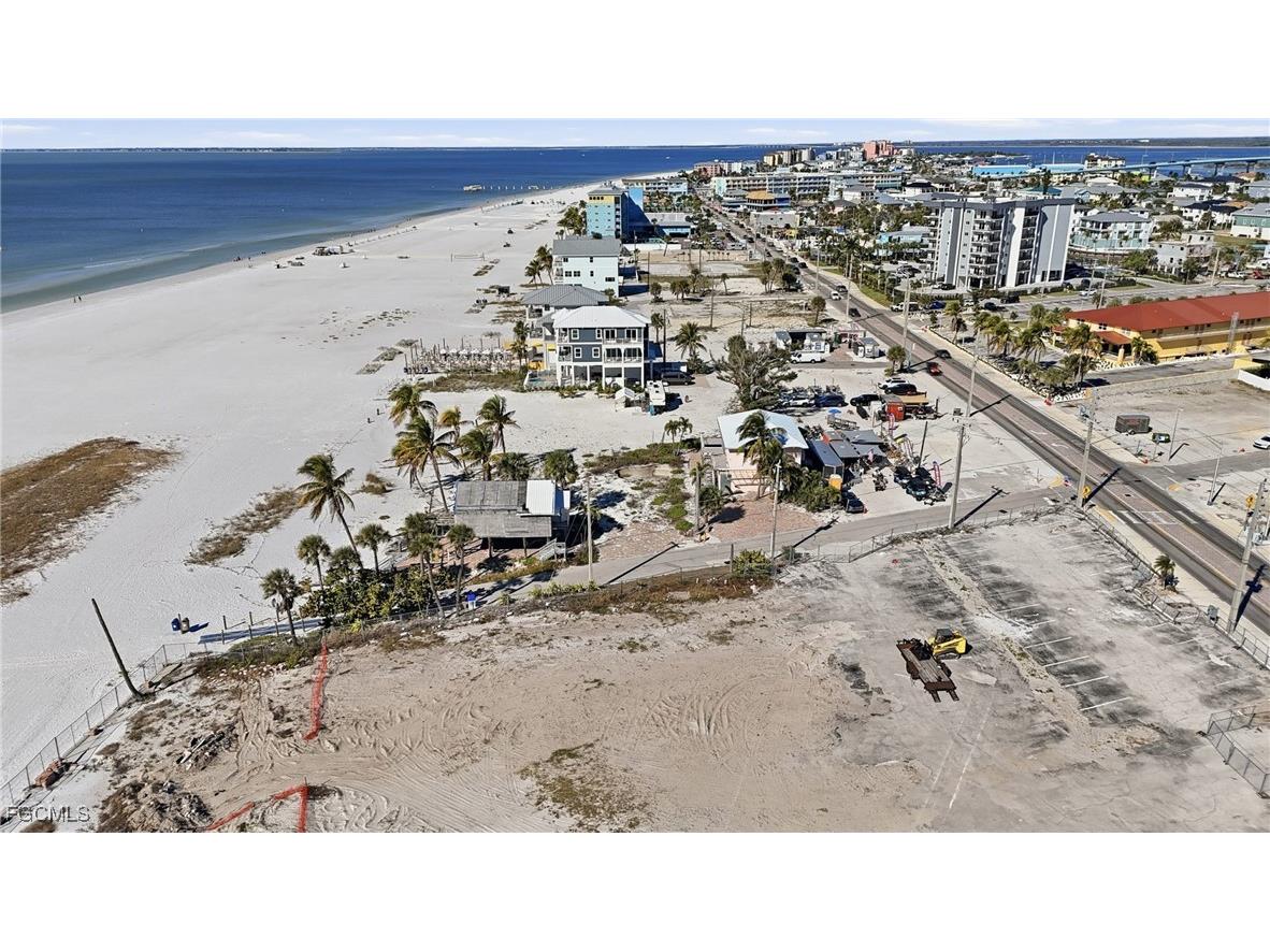67 Miramar Street Fort Myers Beach FL 33931 2026002686 image7