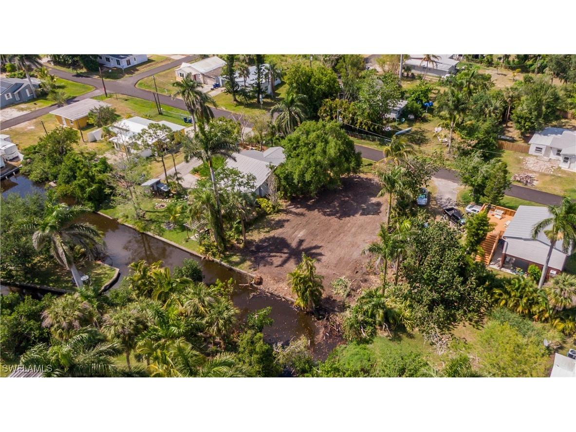 67 Oak Street North Fort Myers FL 33903 225060197 image4