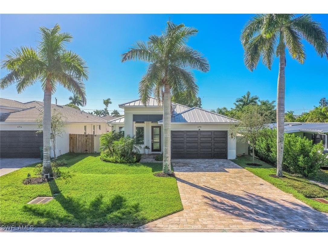 670 101st Avenue N Naples FL 34108 223087118 image1