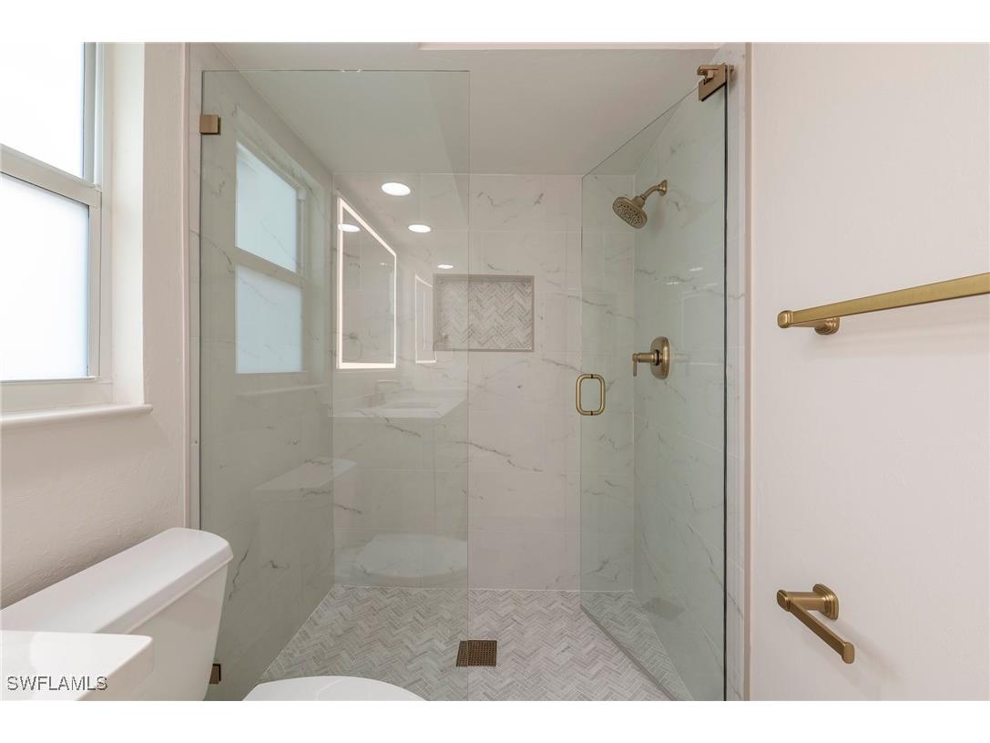 670 103rd Avenue N Naples FL 34108 225071920 image15