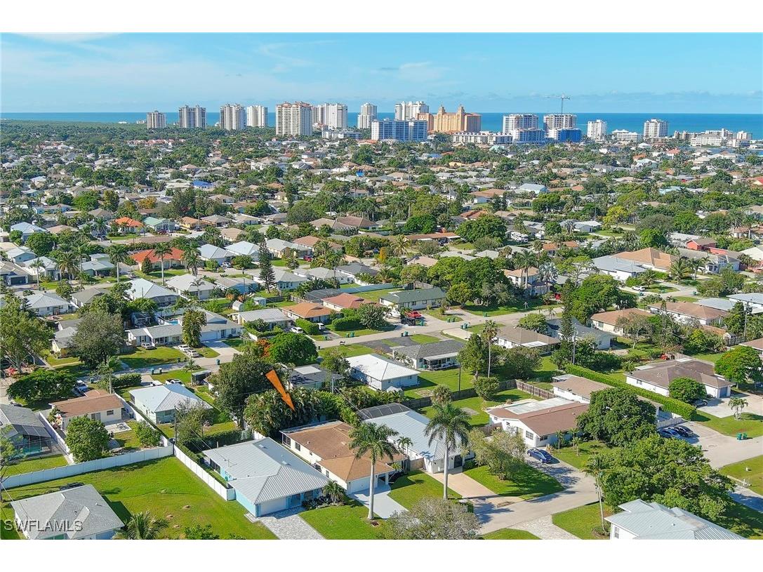 670 103rd Avenue N Naples FL 34108 225071920 image22