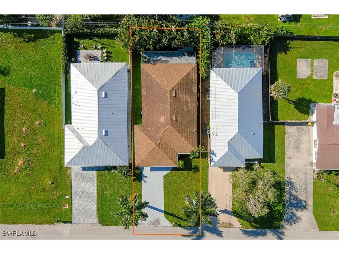 670 103rd Avenue N Naples FL 34108 225071920 image25