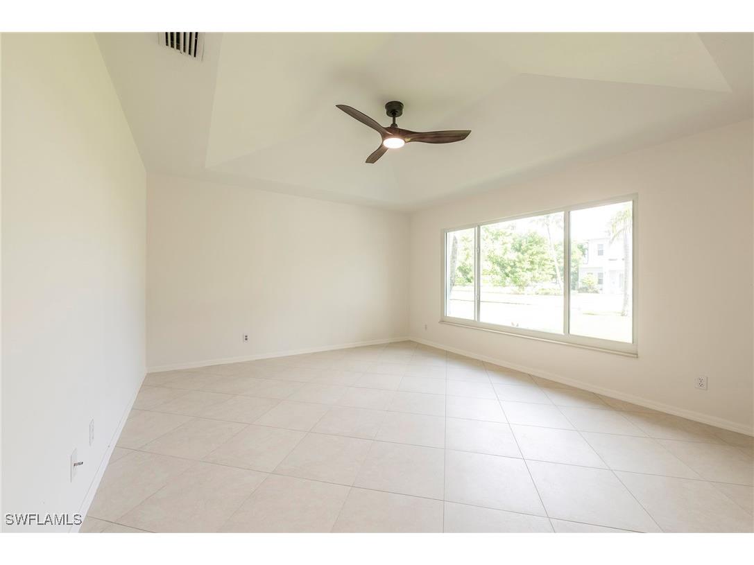 670 103rd Avenue N Naples FL 34108 225071920 image3