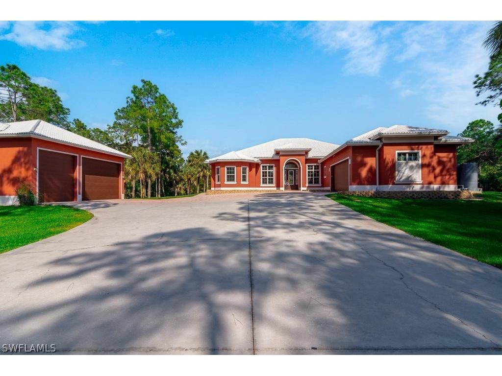 670 1st Street NW Naples FL 34120 224013584 image1