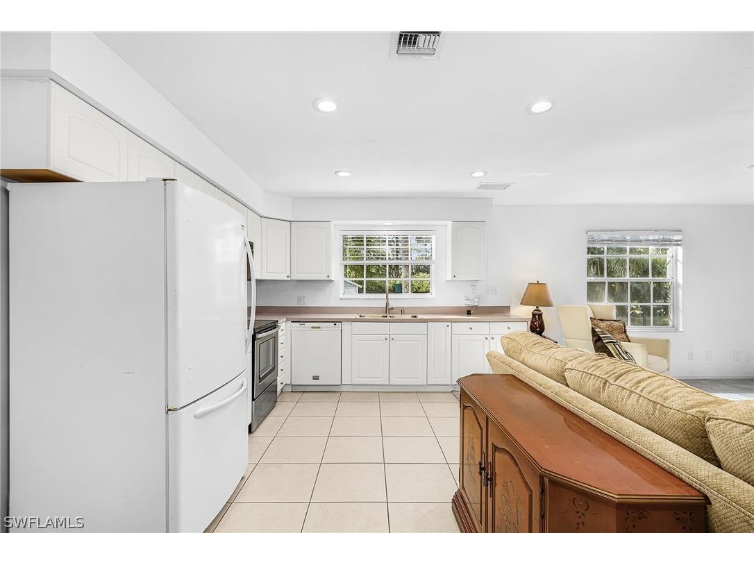 670 27th Street NW Naples FL 34120 226006057 image20