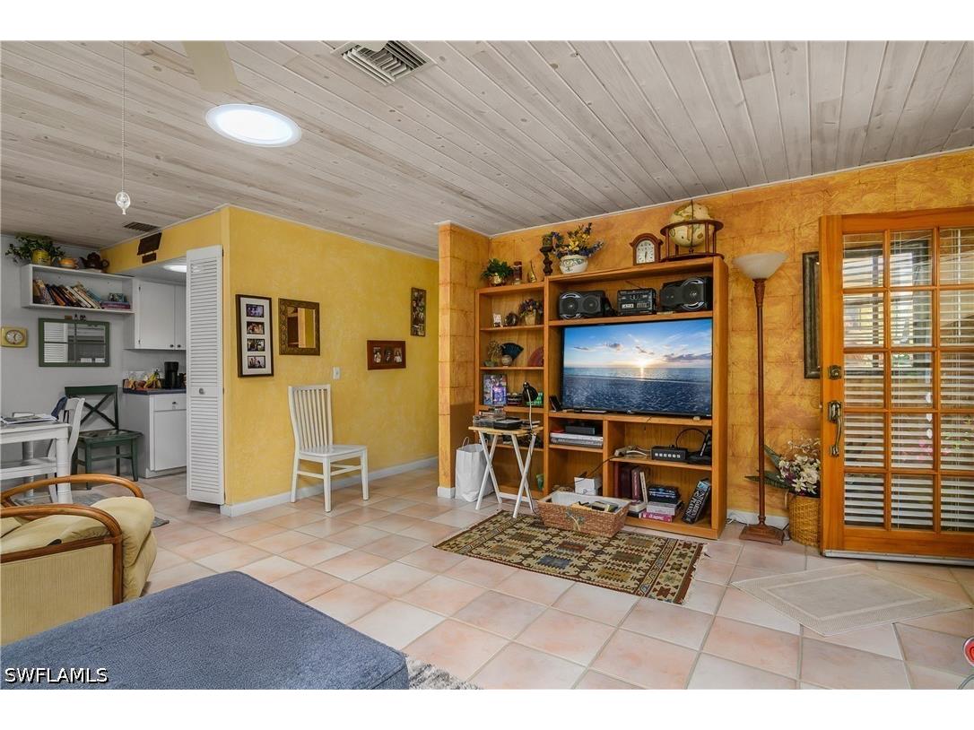 670 7th Street SW Naples FL 34117 226013529 image11