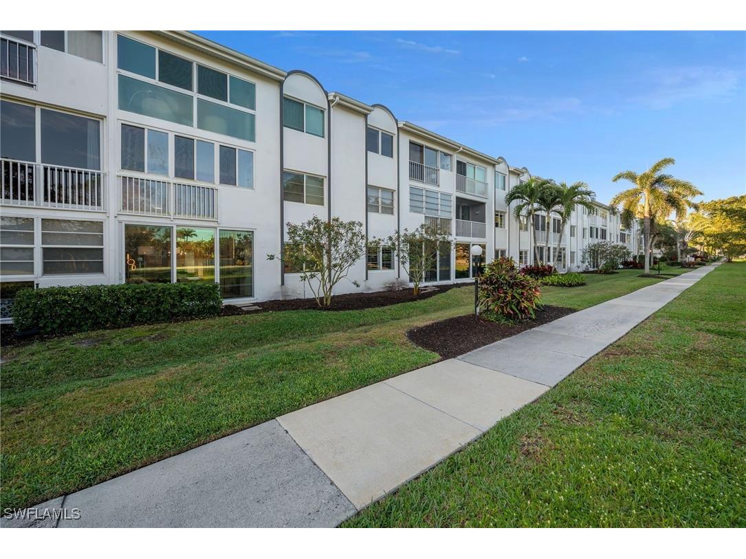 670 Broad Avenue S #J670 Naples FL 34102 225072866 image10