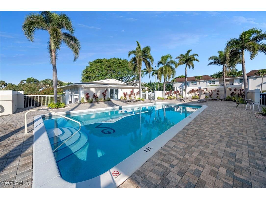 670 Broad Avenue S #J670 Naples FL 34102 225072866 image11