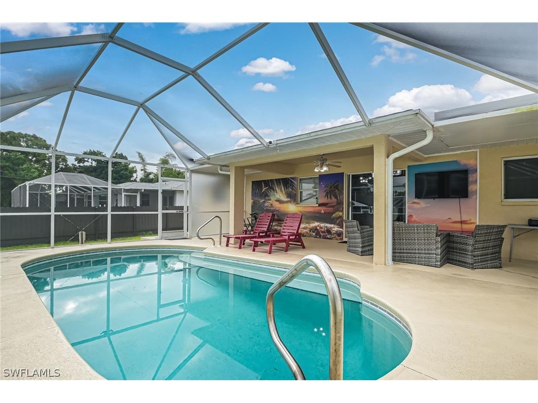 670 Canal Drive North Fort Myers FL 33903 224036999 image1