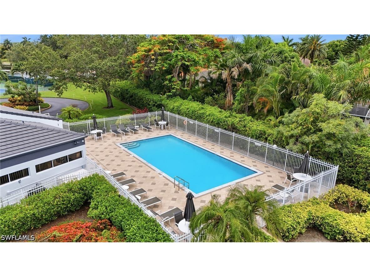 670 Lambton Lane Naples FL 34104 226023599 image32